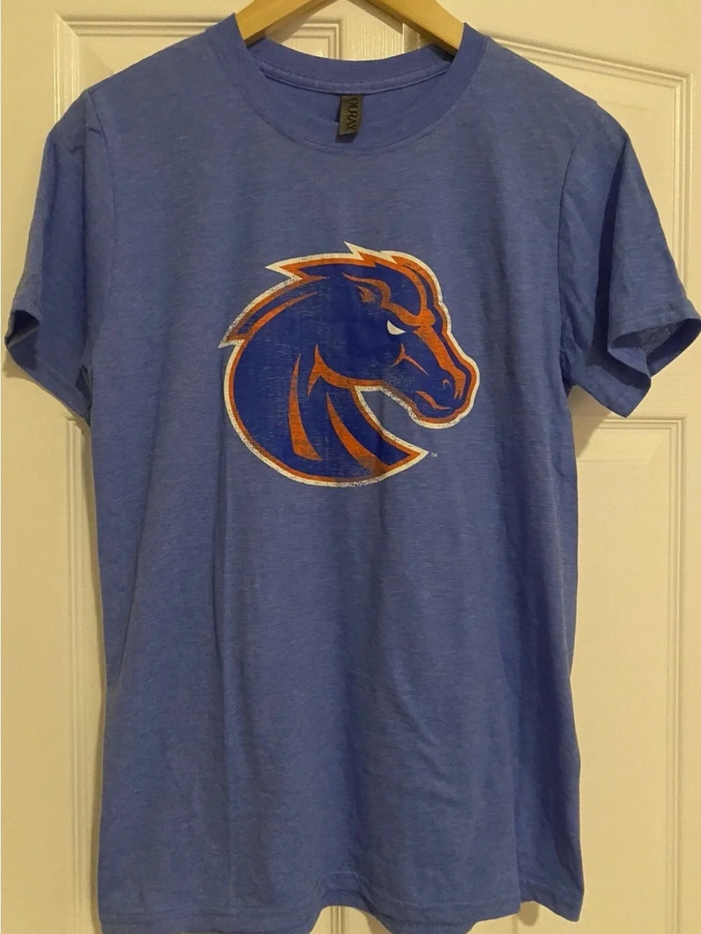 Boise State University Broncos T-shirt New with Tags Size Small Super Soft! - Picture 1 of 3